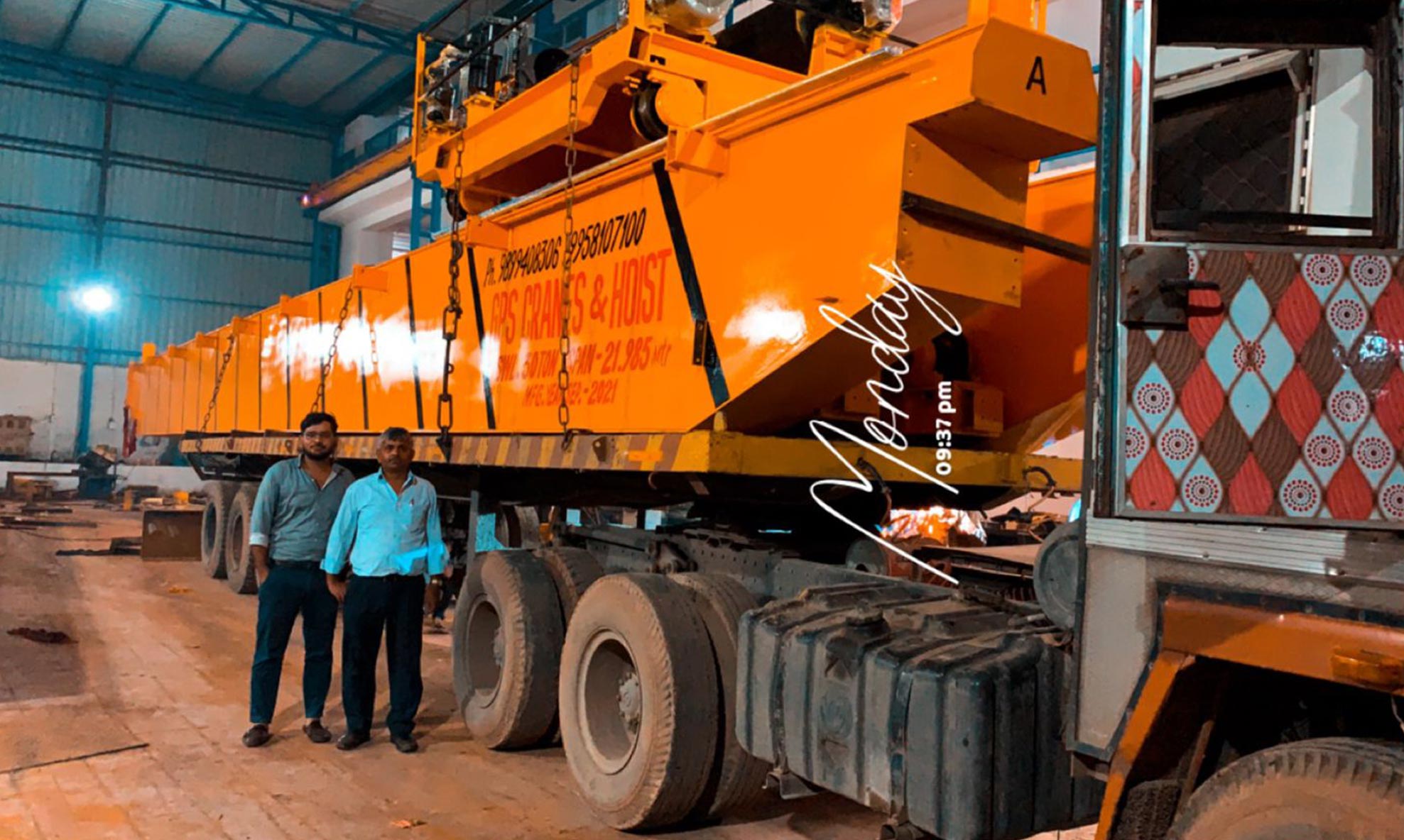 Office Furniture Manufacturers - Universal Crane & Hoist & Modular Furniture